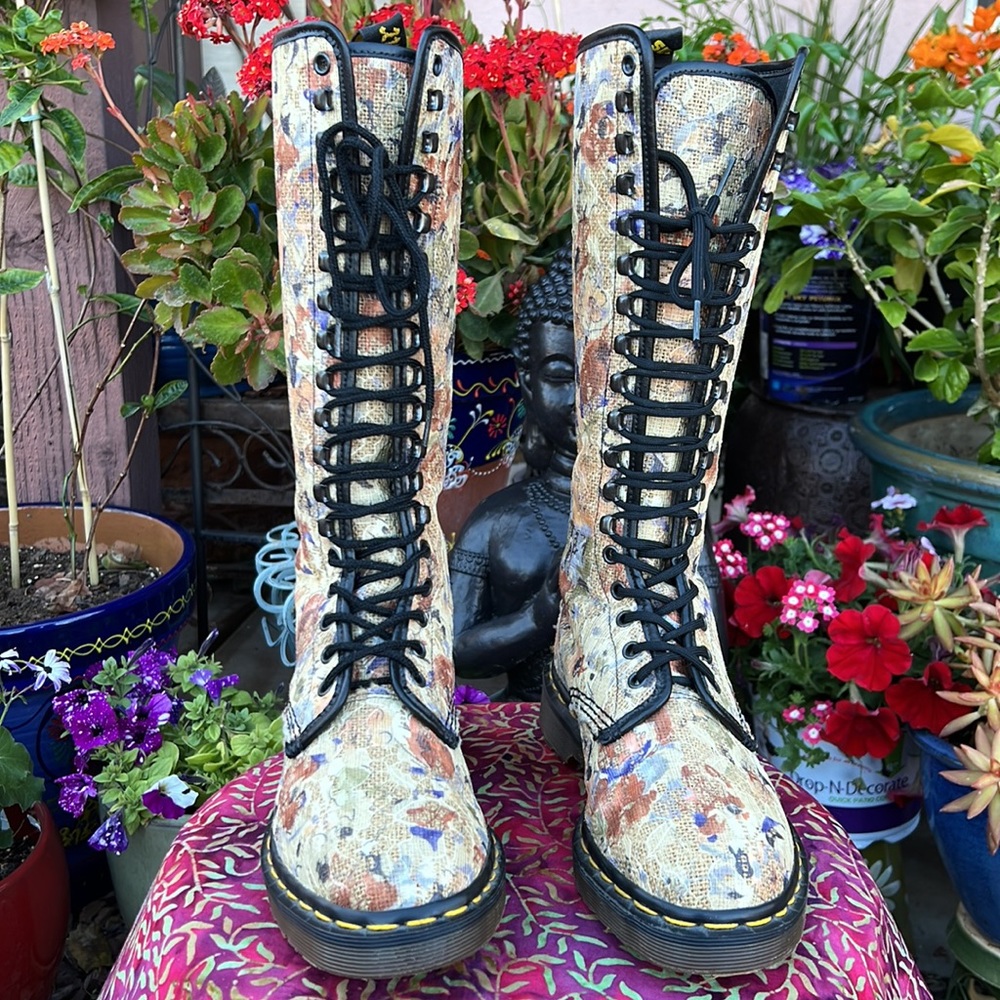 🏴 RARE Dr. Martens MIE Vintage Floral LACE & BURLAP Y2K Boots UK 5 - Picture 5 of 17